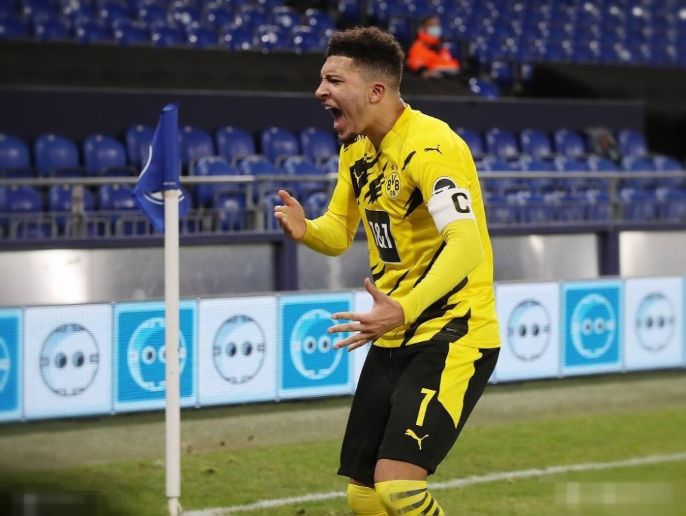 AC米兰-关于今晨德国杯焦点战，塞维利亚再遭质疑，压力陡增，更衣室氛围转暖的信息